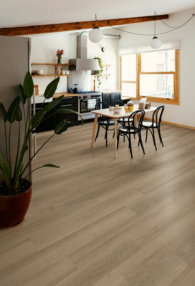 Ohlone Oak flooring in a room