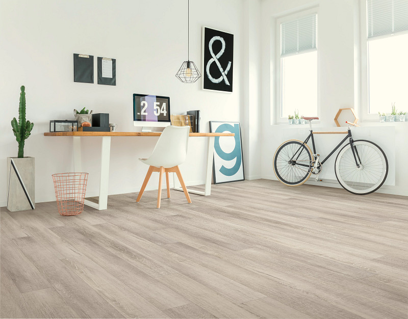 Deep Lake Oak flooring in a room