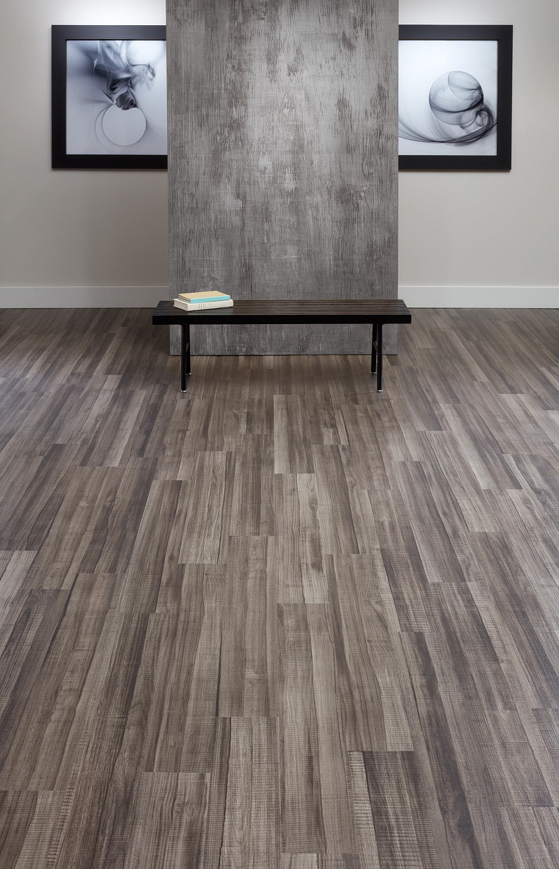 Bronzite flooring in a room