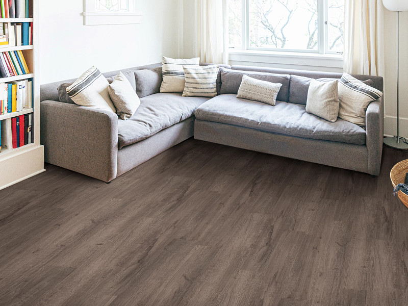 Dusk flooring in a room