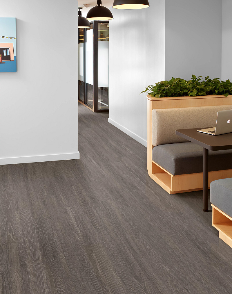 Carbon flooring in a room