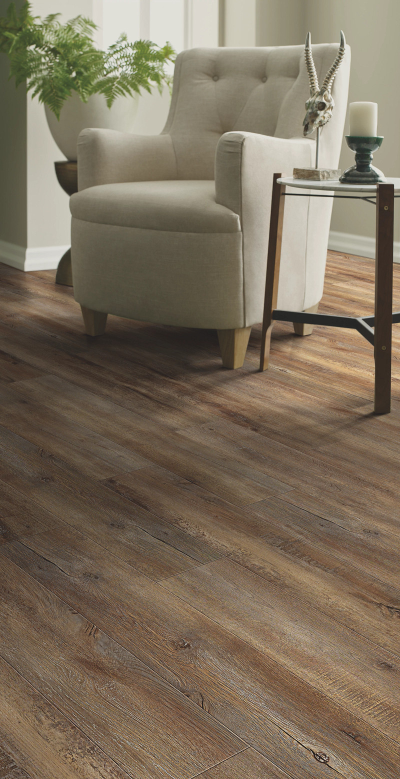 Modeled Oak flooring in a room