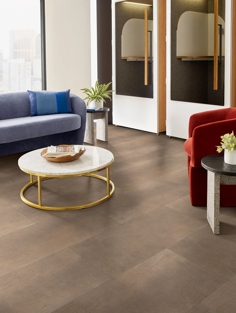 Molten flooring in a room