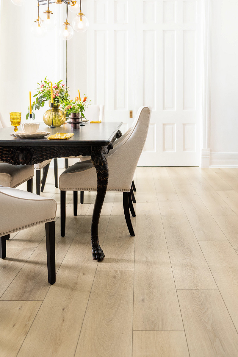 Ravenswood Oak flooring in a room