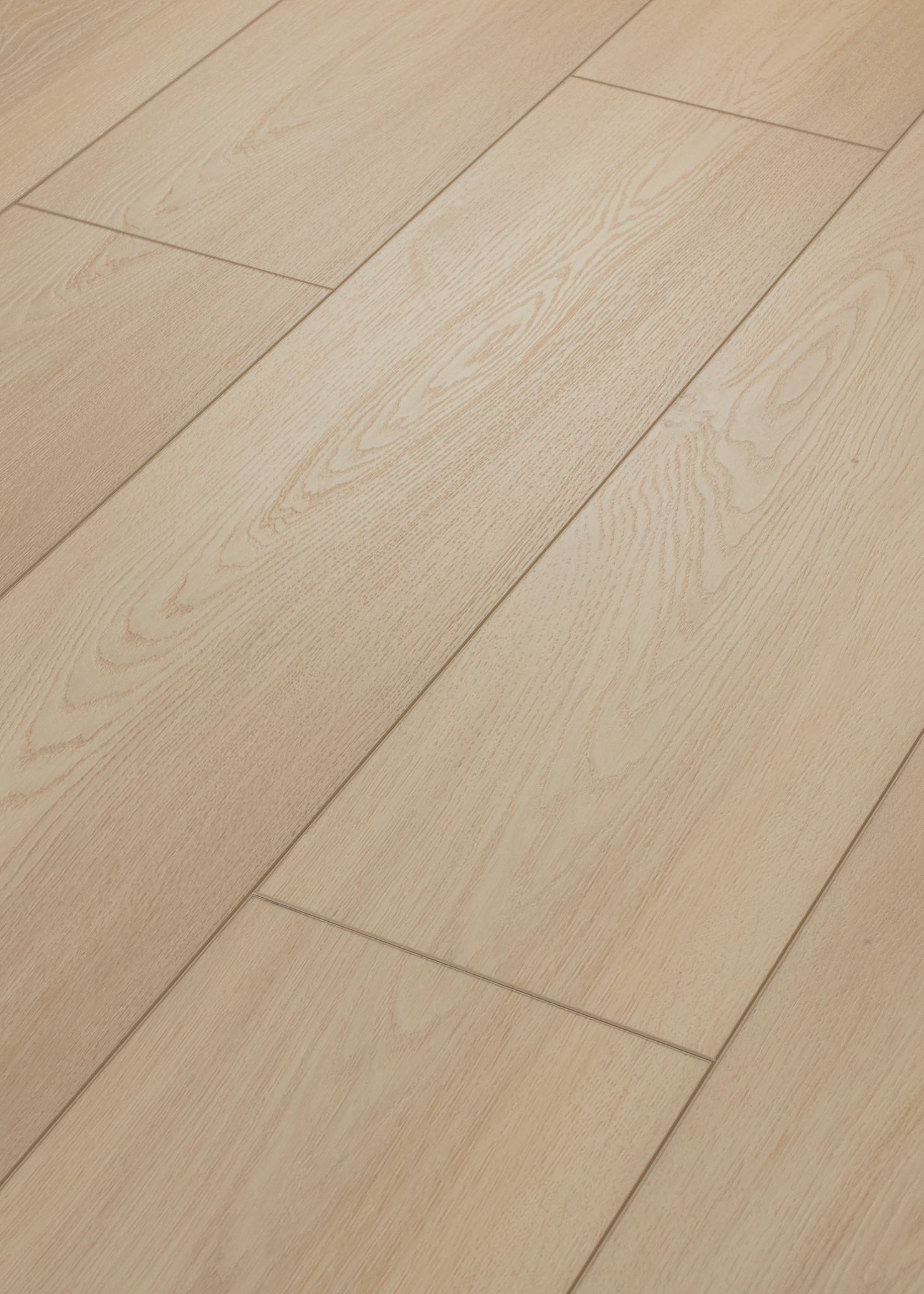 Cyril Oak swatch
