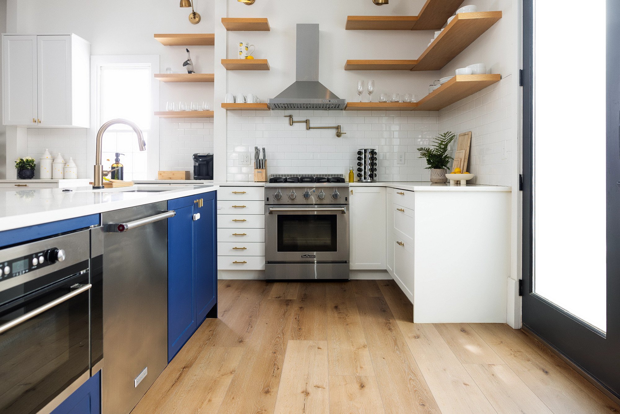 Cairo Oak flooring, shown in a room