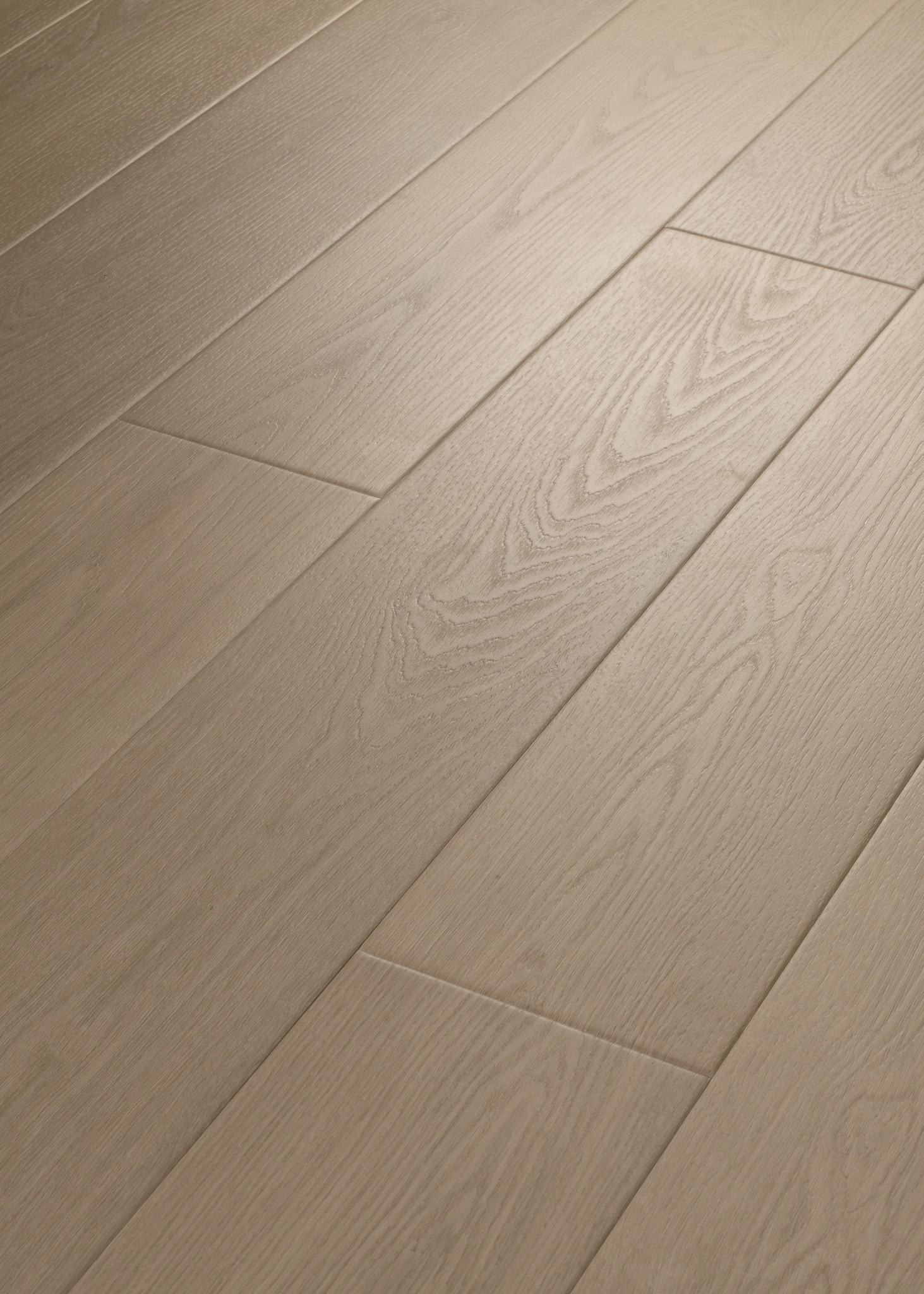Tranquil Oak swatch